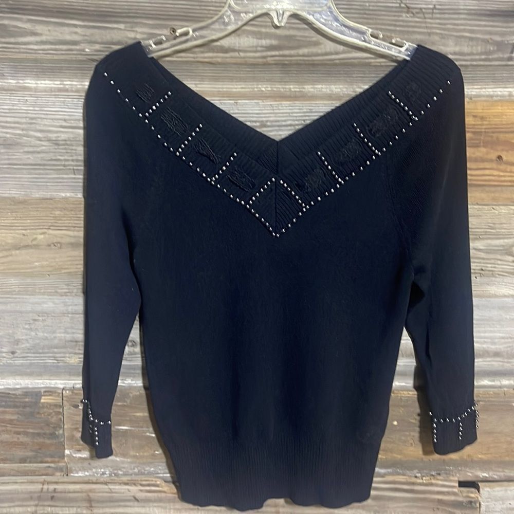Joseph A V-neck black sweater with beading